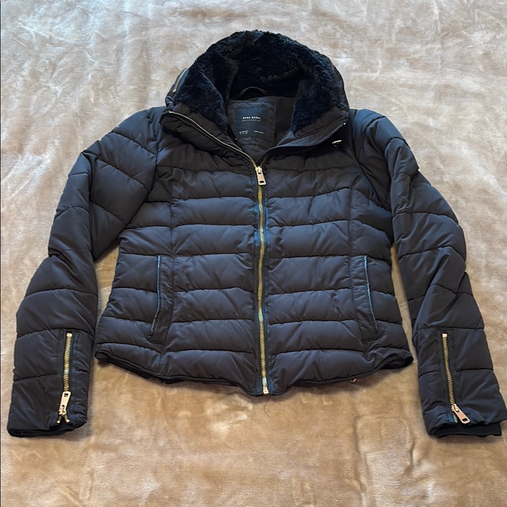 Women's Black Puffer Jacket